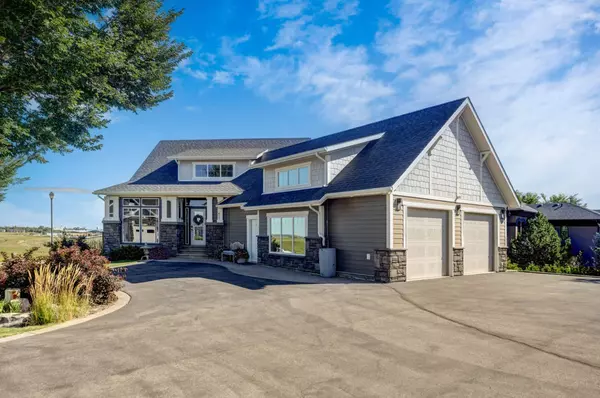 Lethbridge, AB T1K 8C9,411 Sandstone LN S