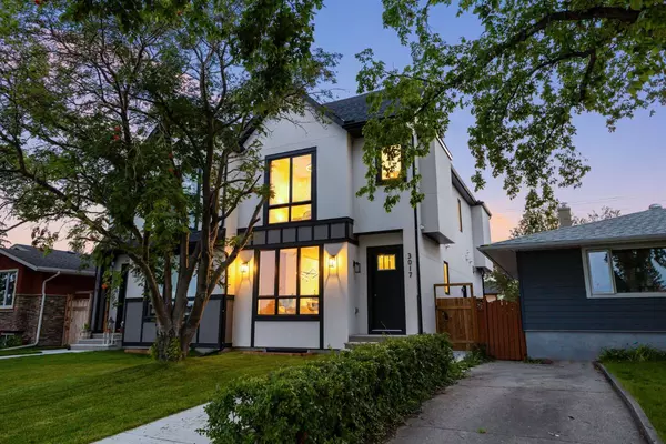 Calgary, AB T3E 3A2,3017 36 ST SW