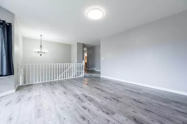 Grande Prairie, AB T8X 1M4,11319 90 ST