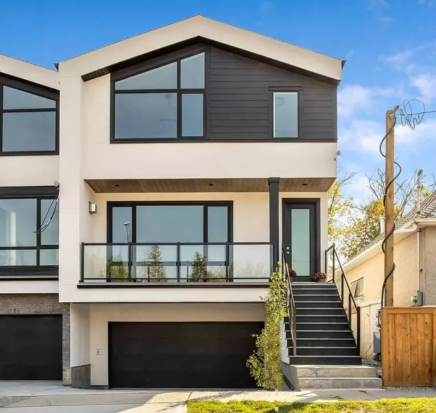 935 2 AVE NE, Calgary, AB T2E 0G6