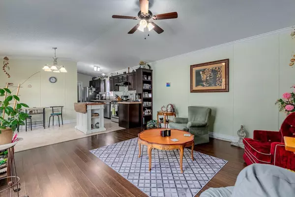 Didsbury, AB T0M 0W0,1190 15 AVE #67