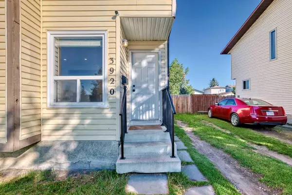 Calgary, AB T1Y 5V8,3920 44 AVE NE