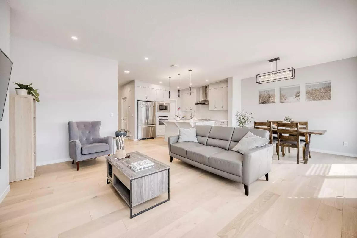 Calgary, AB T3P 1W3,156 Ambleside CRES NW