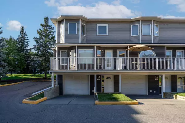 362 Regal PARK NE, Calgary, AB T2E 0S6