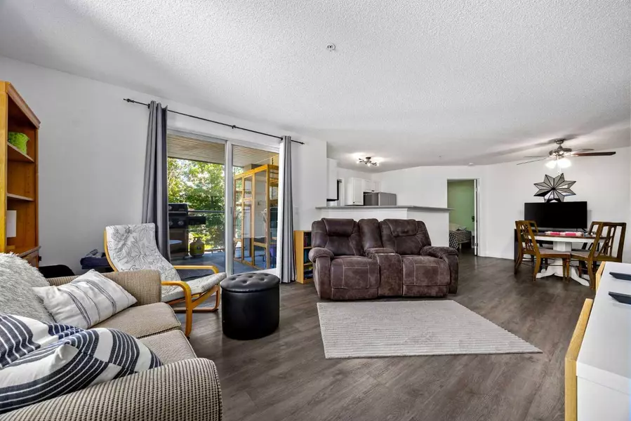 6000 Somervale CT SW #114, Calgary, AB T2Y 4J4