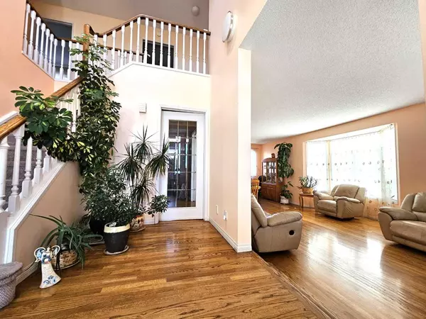 Calgary, AB T2W6C6,91 Woodbrook RD SW