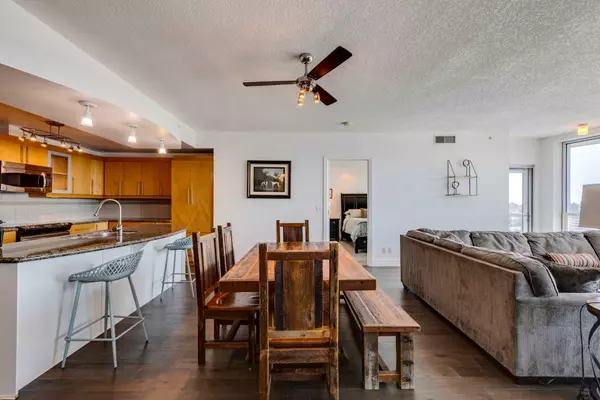 Calgary, AB t2r0h8,817 15 AVE SW #1103