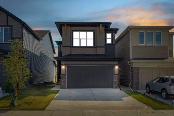 211 Creekstone ROW SW, Calgary, AB T2X 4Y4