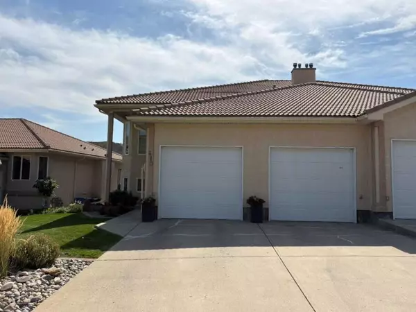 Lethbridge, AB T1K 6V2,410 Canyon BLVD W #B