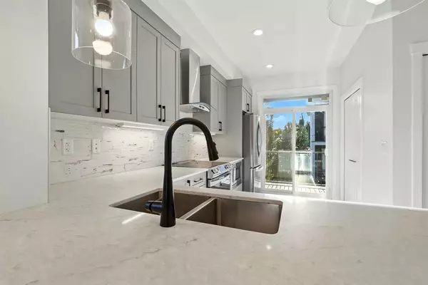 355 Nolancrest HTS NW #1401, Calgary, AB T3R 0Z9