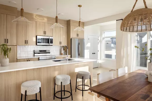 Cochrane, AB T4C 3B8,470 River AVE