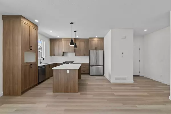 Airdrie, AB T3B3Y6,201 Cooperswood GN SW #1004