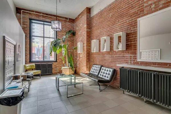 Calgary, AB T2G 0X8,220 11 AVE SE #221