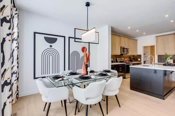 Calgary, AB T2X3Z1,416 Legacy CIR SE