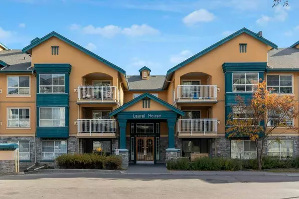 30 Richard CT SW #140, Calgary, AB T3E7N9