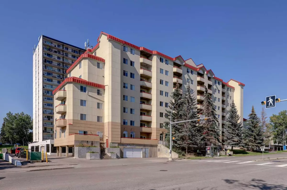 Calgary, AB T2N 4T4,2011 University DR NW #403