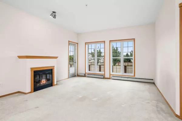 Calgary, AB T3K 5X5,151 Country Village RD NE #2248