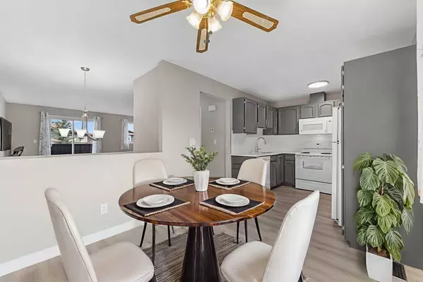 Calgary, AB T2B 2N6,59 Doverville WAY SE