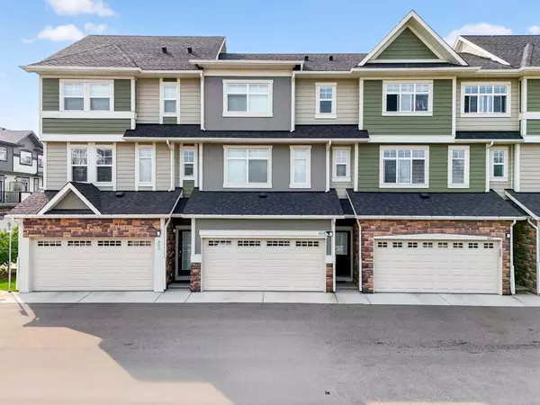 405 Wentworth ROW SW, Calgary, AB T3H 1W7