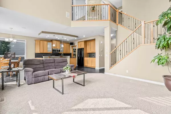 Chestermere, AB T1X 0E1,116 Willowmere WAY