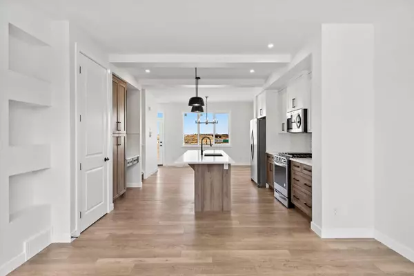 Cochrane, AB T4C 3B8,414 River AVE