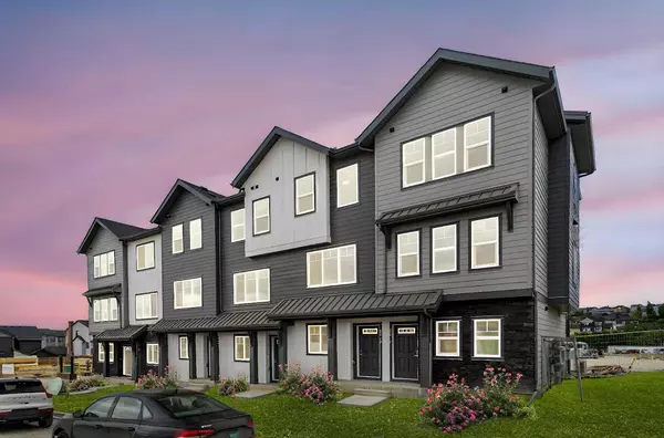 2231 81st ST SW #144, Calgary, AB T3H 3V8