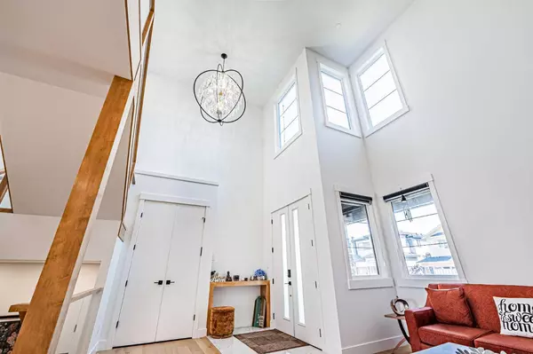 Chestermere, AB T1X 2Y9,424 Watercrest PL