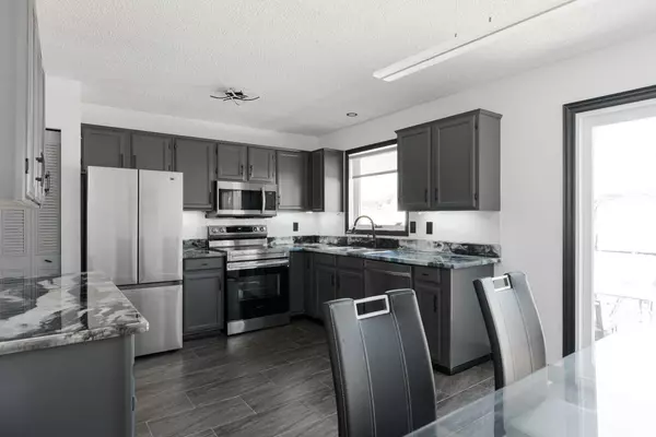 Fort Mcmurray, AB T9K 1K7,146 Mcconachie CRES