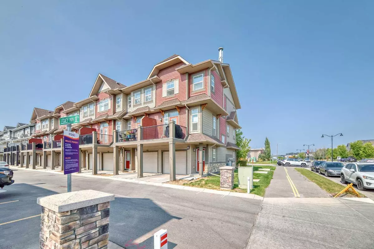 Calgary, AB T2X 4H9,63 Legacy PATH SE