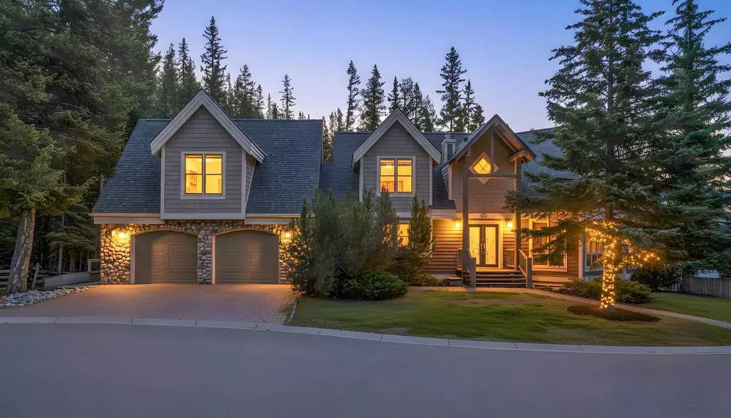 18 Canyon RD, Canmore, AB T1W1G3