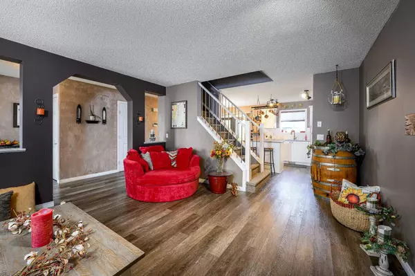 Calgary, AB T3G 5K9,162 Citadel Mesa Close NW