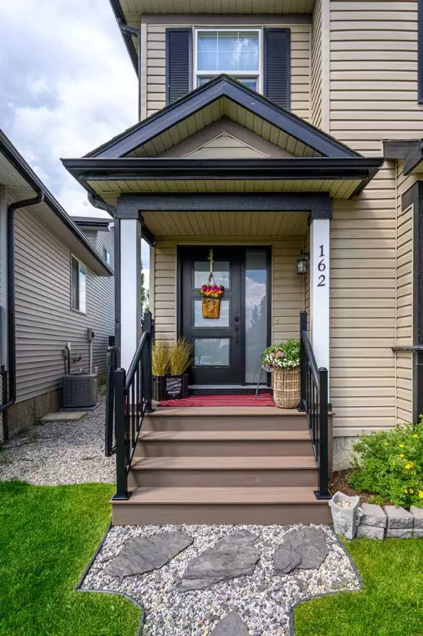 Calgary, AB T3G 5K9,162 Citadel Mesa Close NW