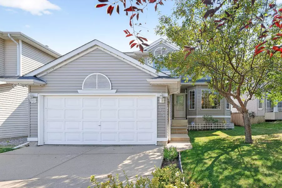 9200 Edgebrook DR NW, Calgary, AB T3A 5T5