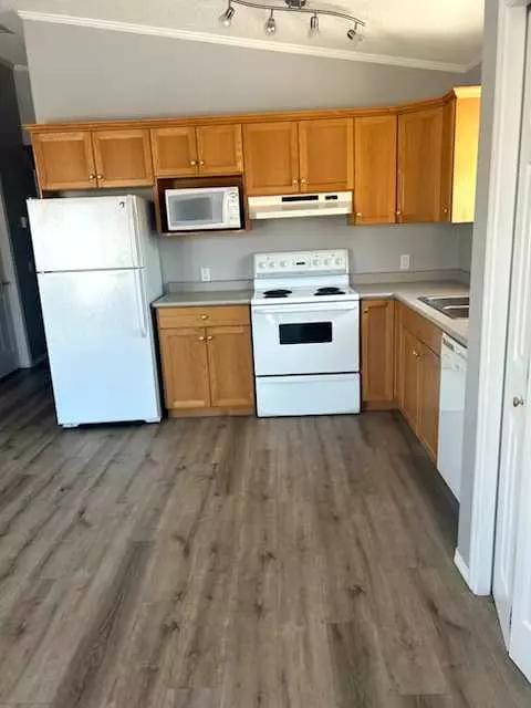 Manning, AB T0H2M0,804 2nd ST NW