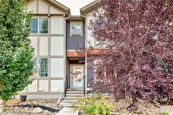 610 Hillcrest RD SW, Airdrie, AB T4B 4C8