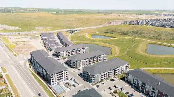 Calgary, AB T3P 1E5,15 Sage Meadows LNDG NW #5316