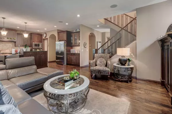 Chestermere, AB T1X 1W4,465 marina DR