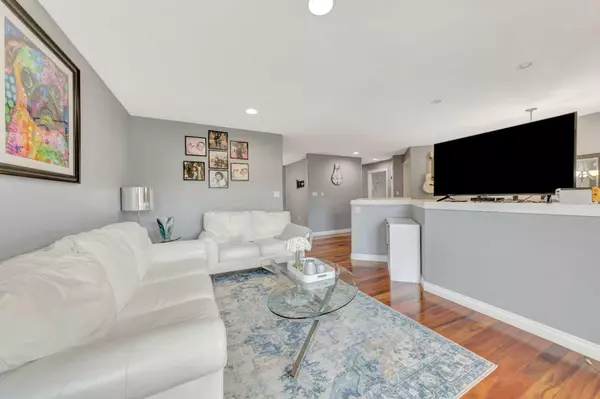 Lloydminster, AB T9V 2J9,1607 54 Avenue Close