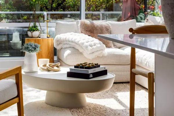 Calgary, AB T3H 4C7,8445 Broadcast AVE SW #110