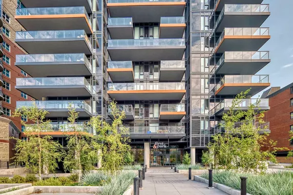 Calgary, AB T2P 1R8,730 2 AVE SW #1313