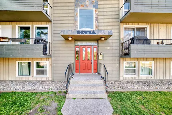 Calgary, AB T2T 3T2,2111 14 ST SW #101
