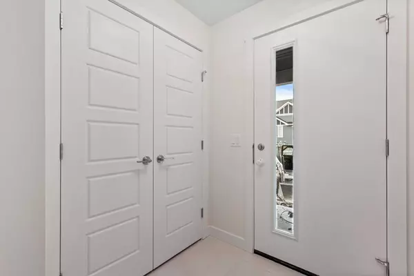 Chestermere, AB T1X2T8,12 Waterford GLN
