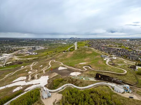 Calgary, AB T3H 0V4,133 Cougar Ridge Close SW