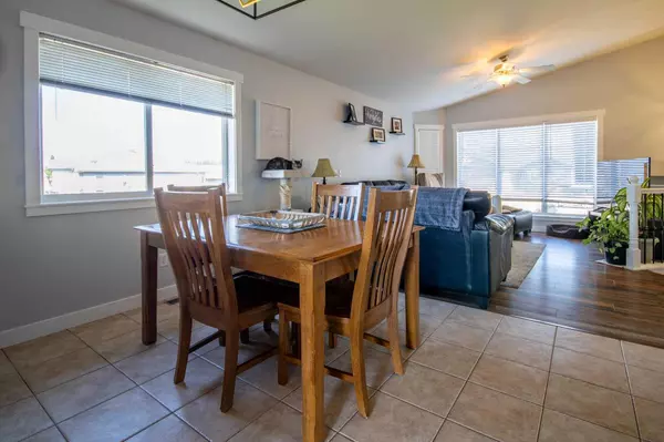 Sundre, AB T0M 1X0,1112 2 ST NE