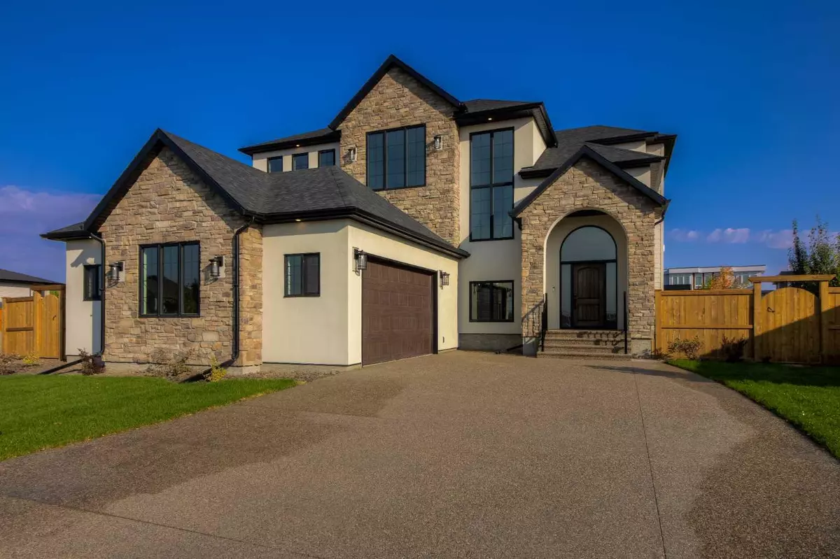 Lethbridge, AB T1K 5W3,93 Prairie Arbour BLVD S