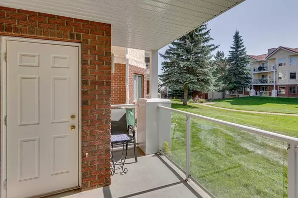 Calgary, AB T3H 3L9,1818 Simcoe BLVD SW #1115