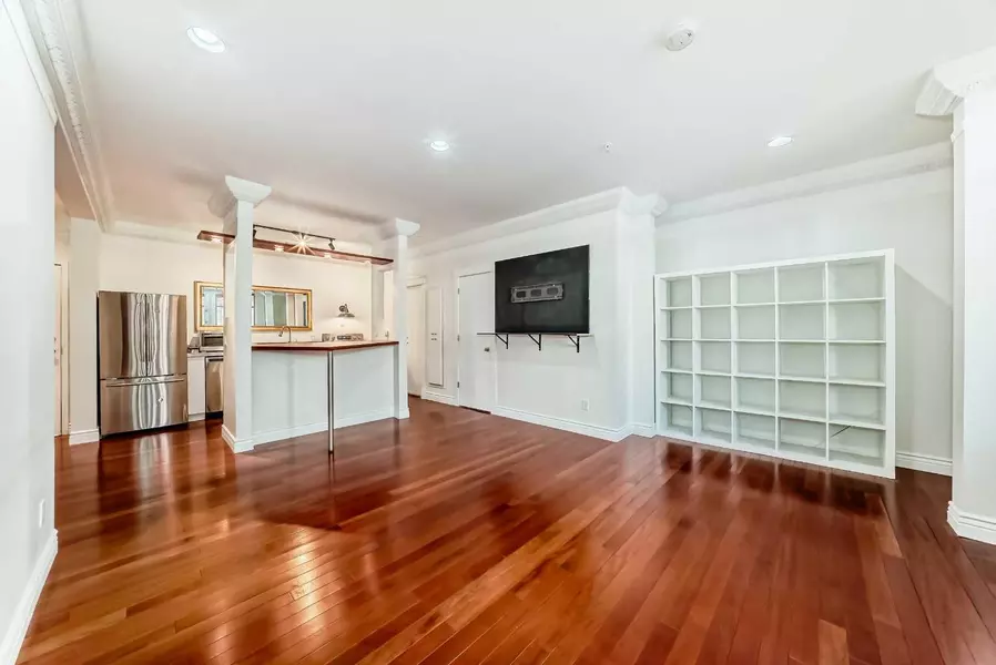 1410 2 ST SW #111, Calgary, AB T2R 1R1