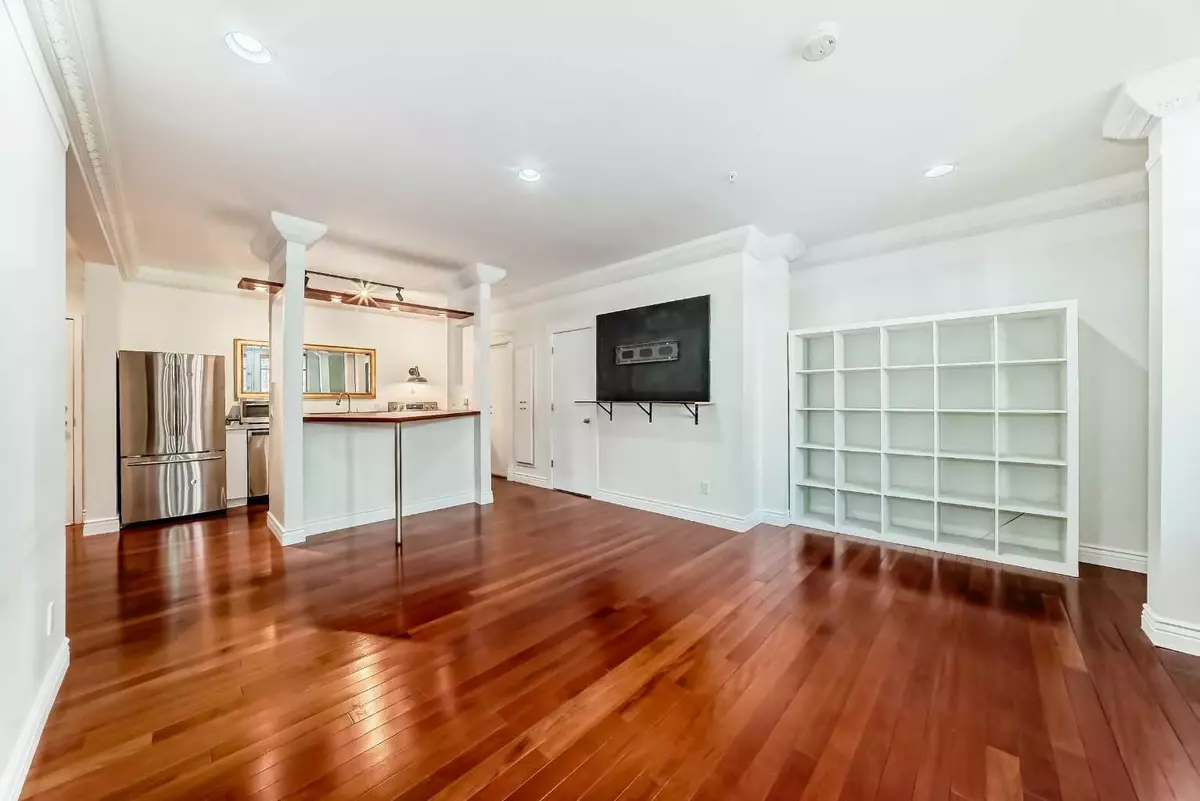 Calgary, AB T2R 1R1,1410 2 ST SW #111