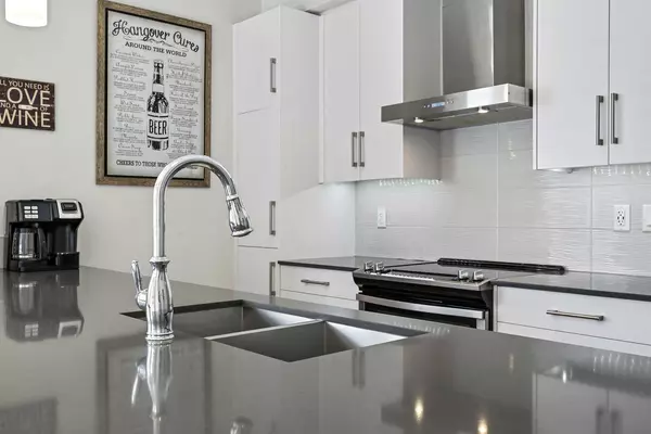 Calgary, AB T3M 2Z3,11 Mahogany CIR SE #116