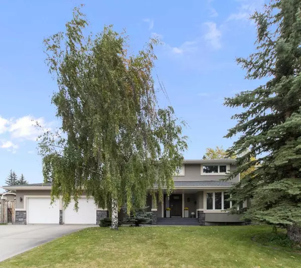 152 Lake Mead CRES SE, Calgary, AB T2J 4A1